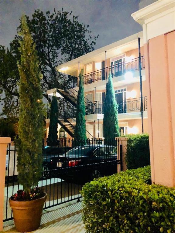 Foto del edificio - 3208 Cole Ave