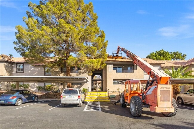 Building Photo - Fabulous Home!