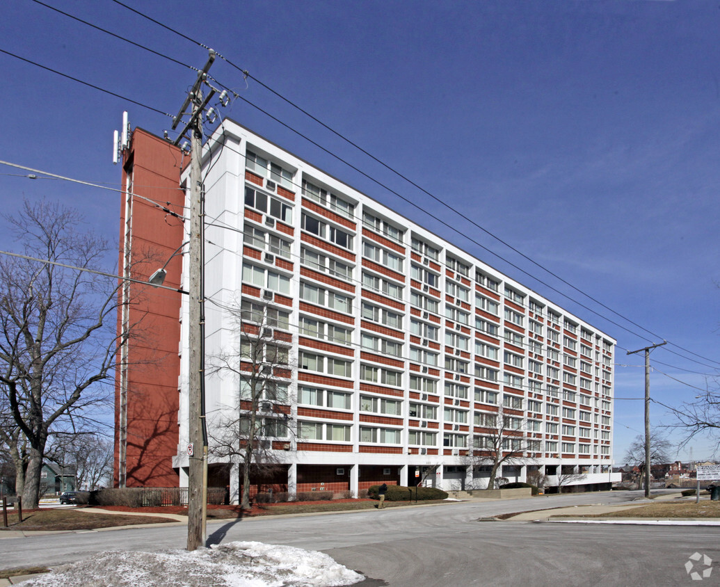 Primary Photo - Buena Vista Towers