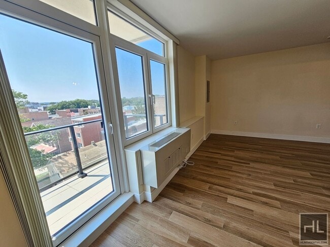 Building Photo - Modern Studio with Heated Bathroom Floor |...
