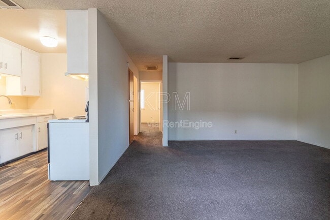 Foto del edificio - 2178 Lucerne Ave