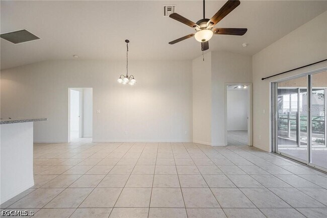 Foto del edificio - 4522-4524 SW 7th Pl