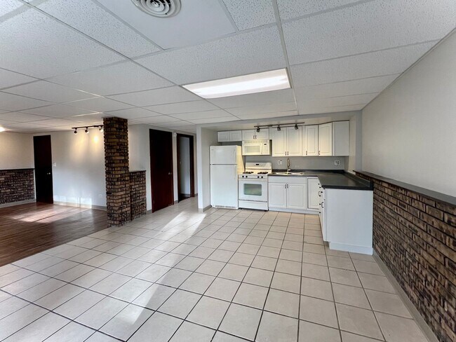 Foto del edificio - 312 S Lodge Ln