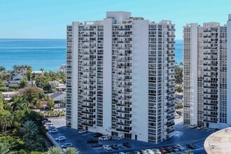 Building Photo - 2715 N Ocean Blvd