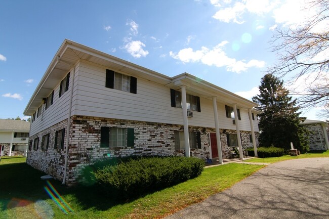 Marshfield Columns - Apartments In Marshfield, Wi 