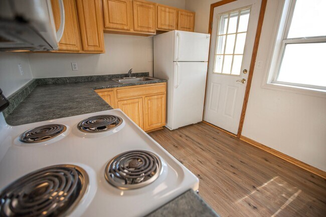 Interior Photo - Windom Gables