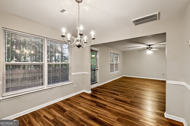 Building Photo - 7157 Laurel Creek Dr