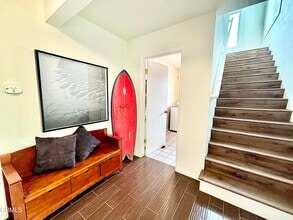 Building Photo - 113 Los Robles St