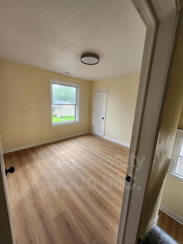 Foto del edificio - 653 Oswald St