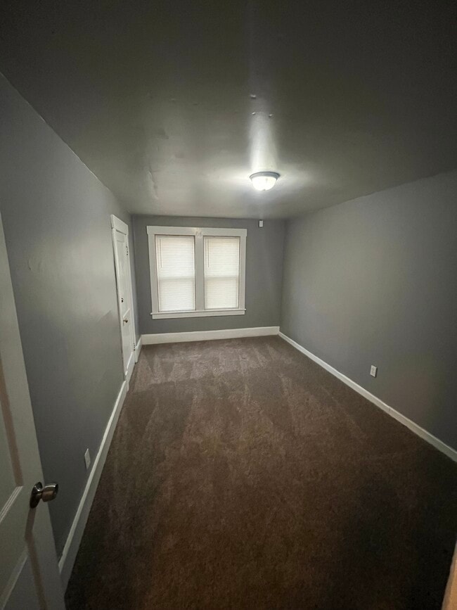 Building Photo - 1104 Marne Rd