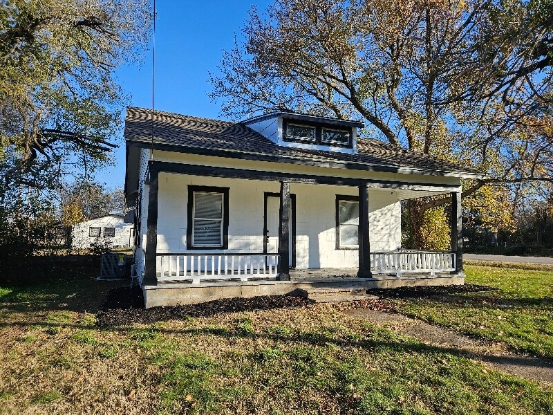 Foto principal - 715 E Church St