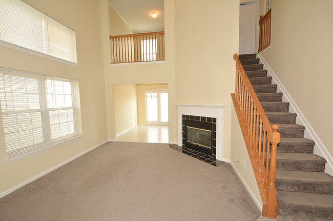 Building Photo - 3 Bed 2 Bath near Fort Harrison State Park!