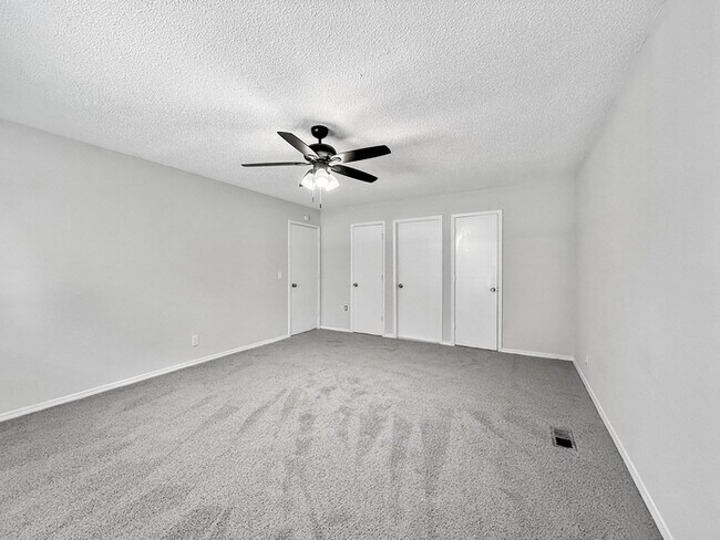 Foto del edificio - 19307 E 105th St