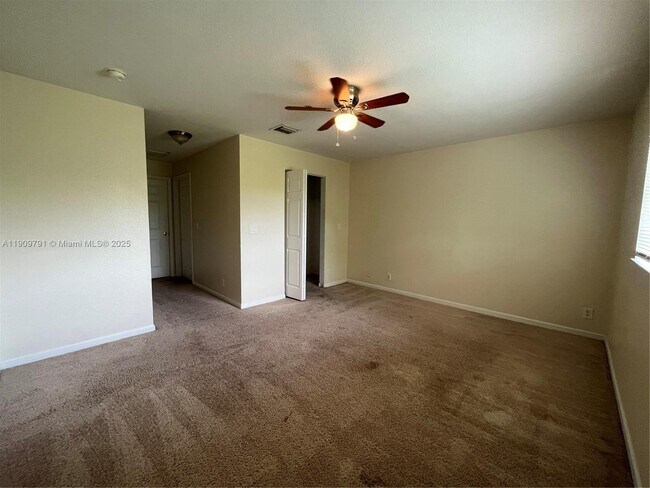 Foto del edificio - 3416 NW 14th Ct