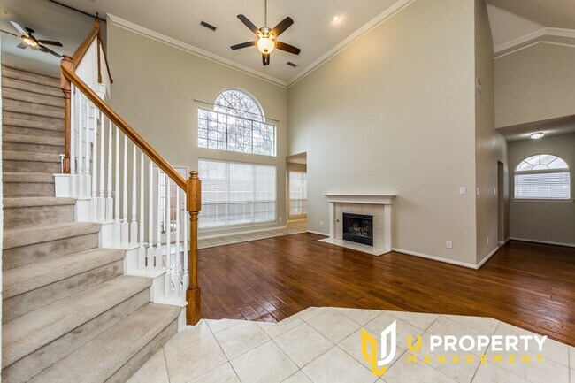 Foto del edificio - Great location, nice community! Make it yo...