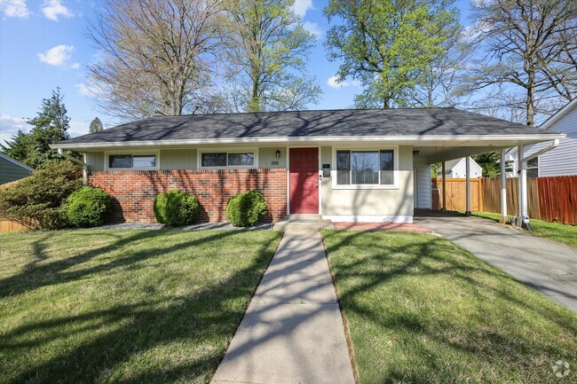 Building Photo - 13810 Parkland Dr