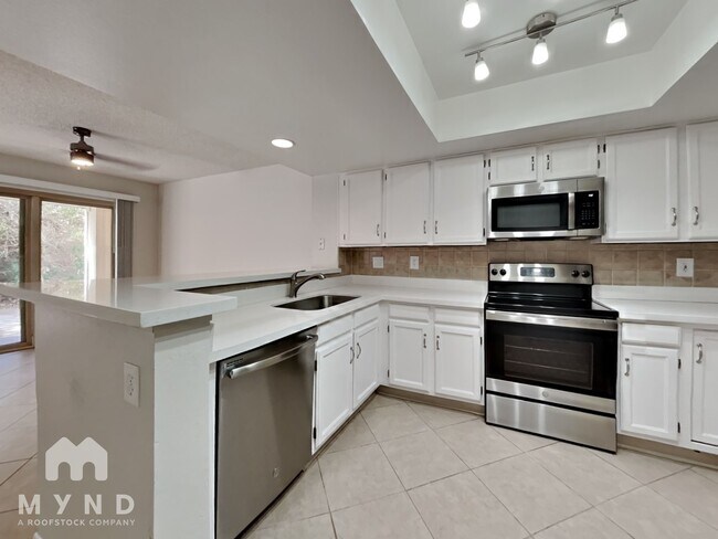 Foto del edificio - 19242 N 5th Pl
