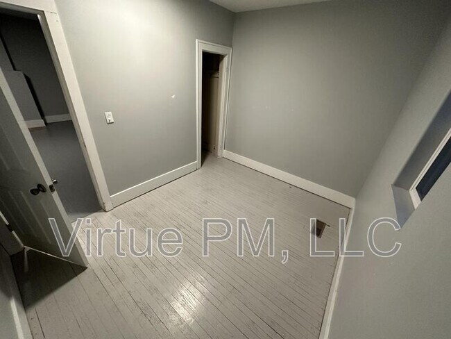 Foto del edificio - 1544 3rd St