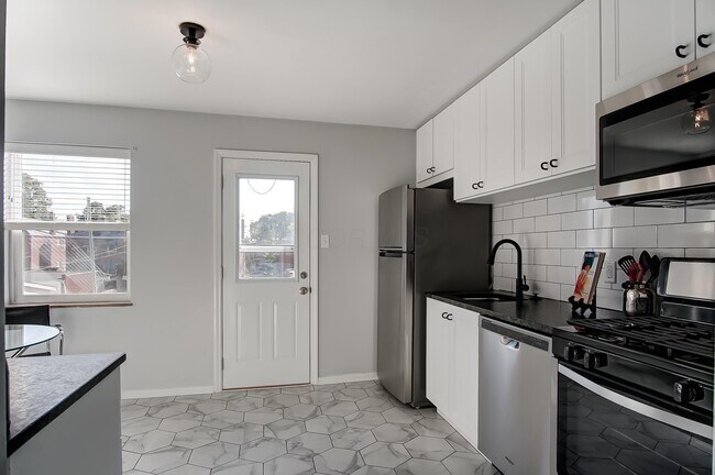 Foto del edificio - 1440 Elmwood Ave