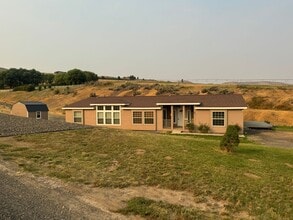 Building Photo - 1591 Tozer Rd