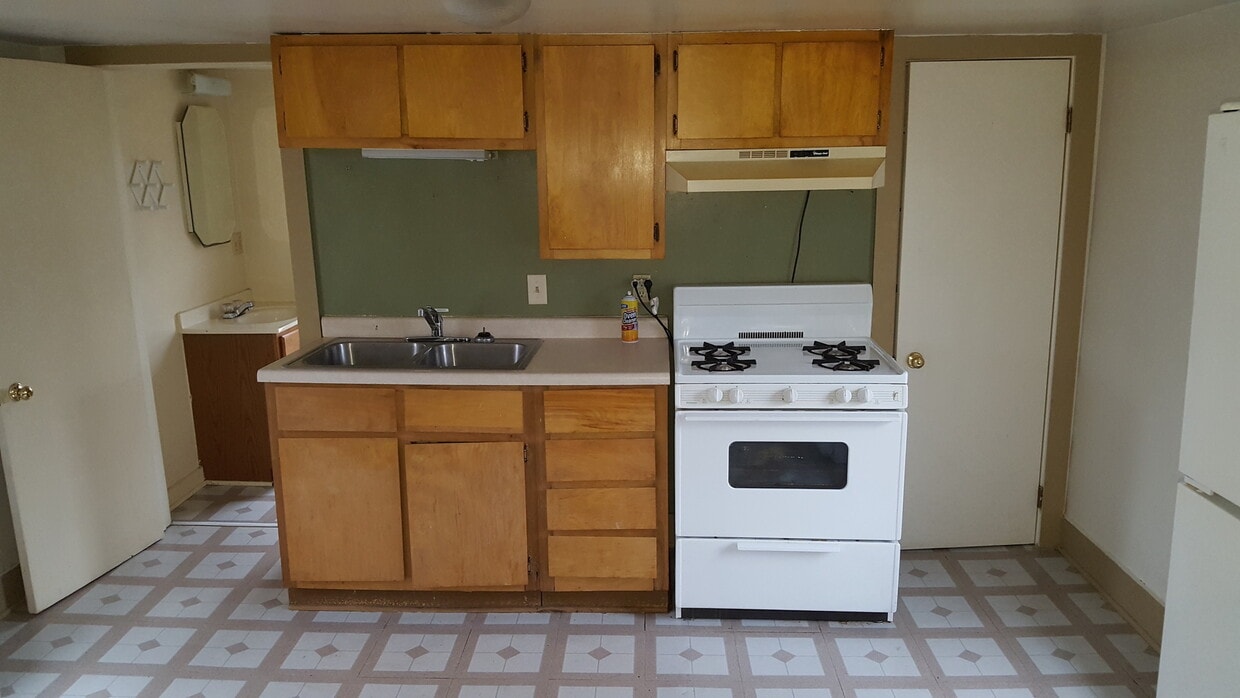 Primary Photo - 302 N 2nd Ave
