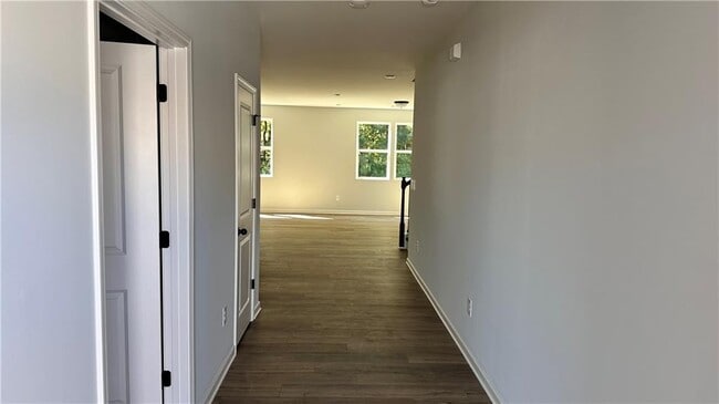 Building Photo - 1210 Jordan Brook Dr
