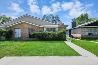 Building Photo - 5526 Farley Dr
