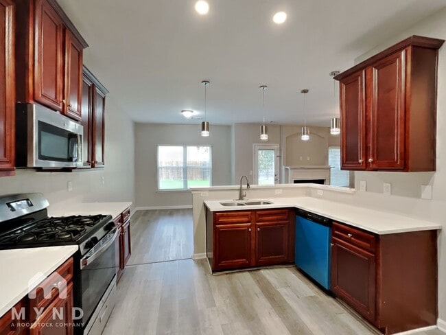 Building Photo - 7490 Absinth Dr