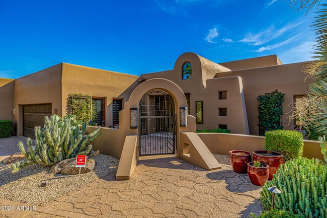 Building Photo - 8406 E Calle Buena Vista