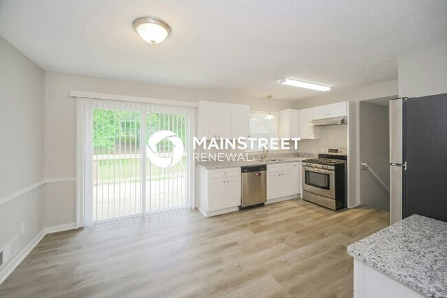 Foto del edificio - 4 Bedroom Pet-Friendly Home in Conyers, GA with Main Street Renewal