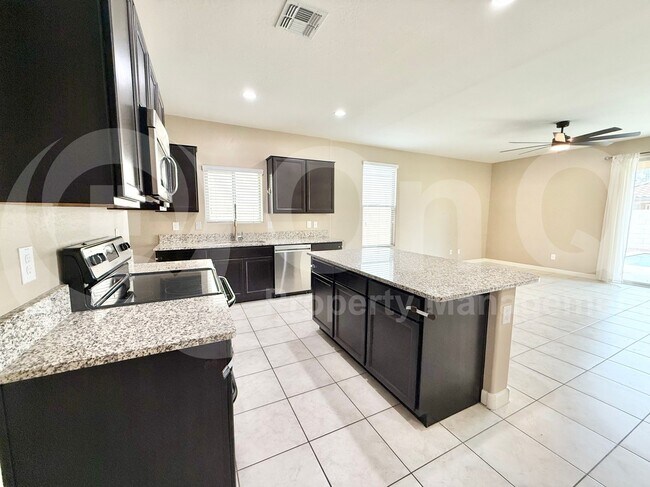 Foto del edificio - 4128 W Alabama Ln