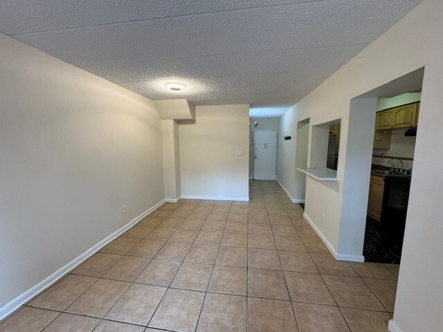 Foto del edificio - 999 Forest Ave