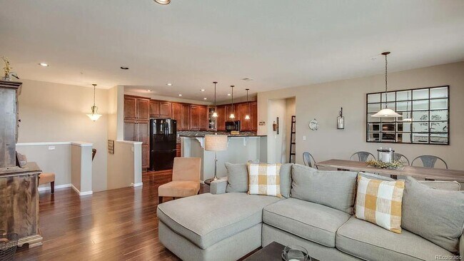 Foto del edificio - 2 Bed/2 Bath that is beyond expectations!!