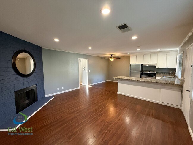 Foto del edificio - $2600 - 2 Beds/1 Bath Updated Condo in Gilroy