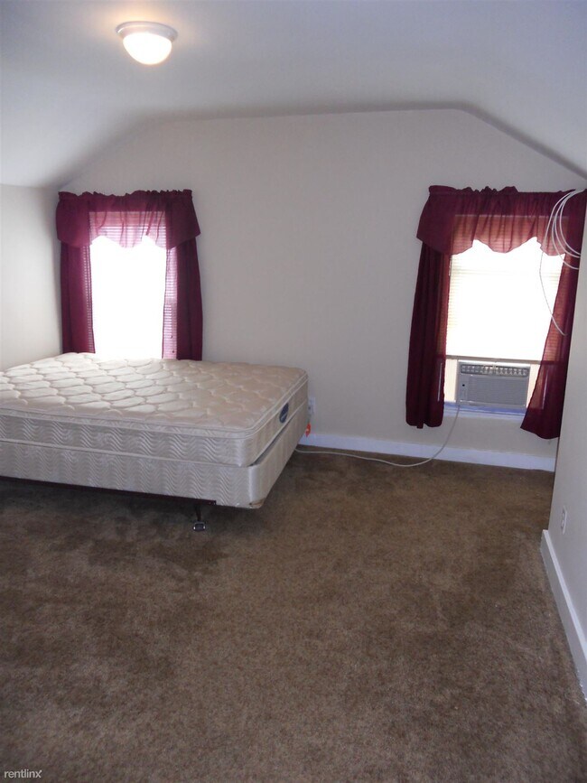 Foto del edificio - 2 br, 1 bath House - 206 N Lincoln St