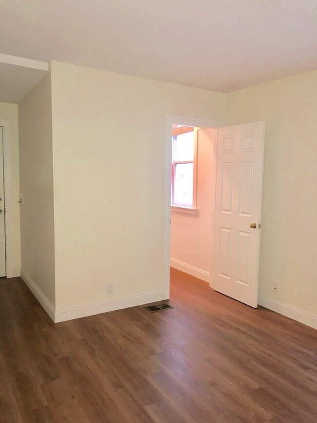 Foto del edificio - Downtown 4-plex