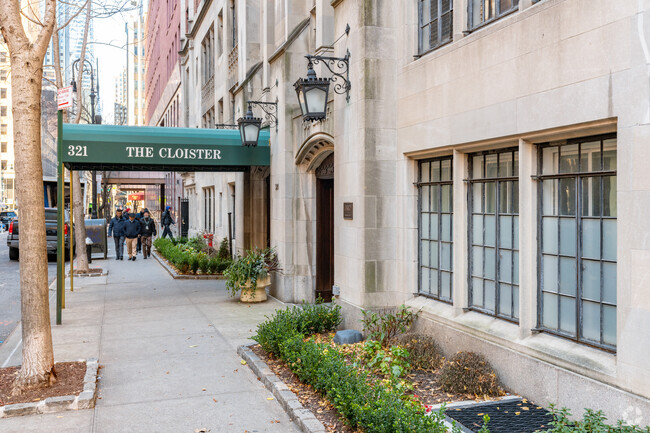 Foto del edificio - The Cloister