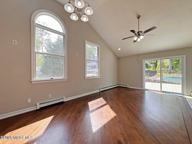 Foto del edificio - 405 Old Bridge Rd