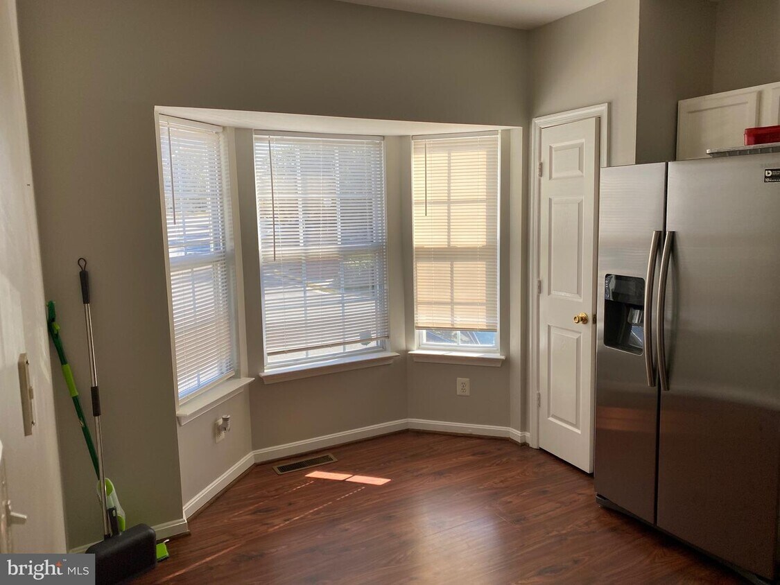 527 Lilac Terrace NE, Leesburg, VA 20176 Townhome Rentals in Leesburg