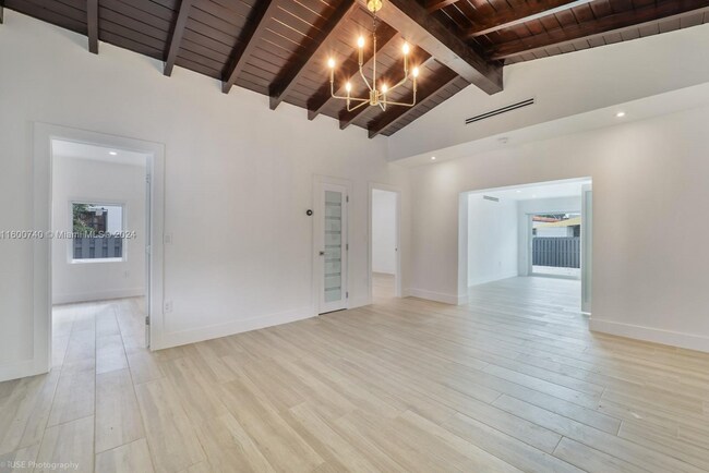 Building Photo - 1654 SW 8th St