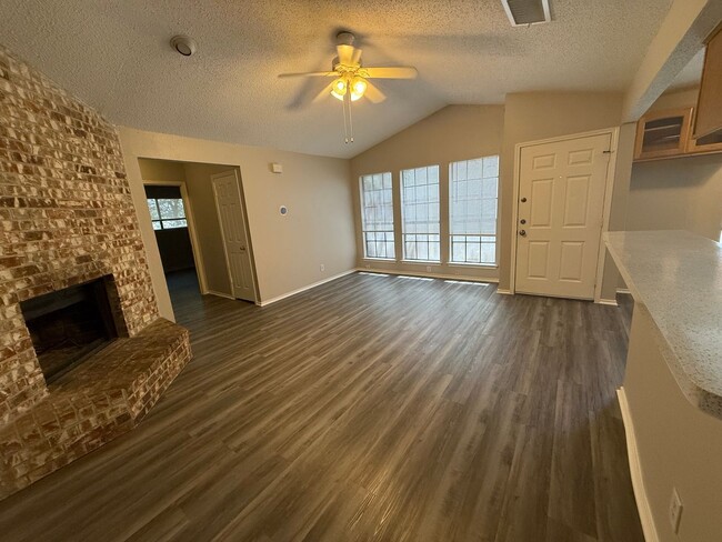 Building Photo - 9313 Kempler Dr