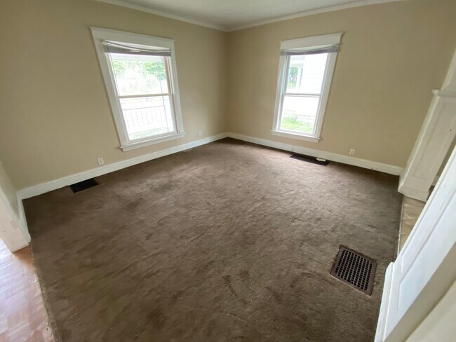 Foto del edificio - 115 S Cedar St