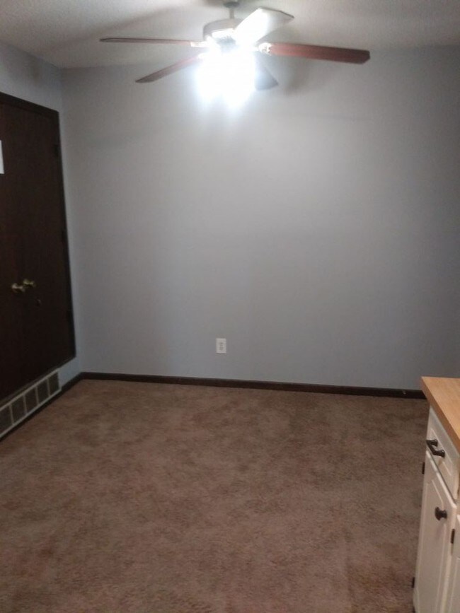 Foto del edificio - 6333 N Wyandotte St