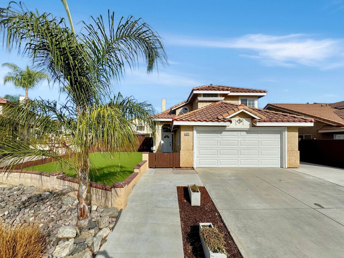 Foto principal - Stunning 3B/2.5BA House in Menifee!