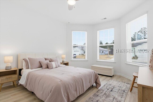 Foto del edificio - 855 Weekend Ave