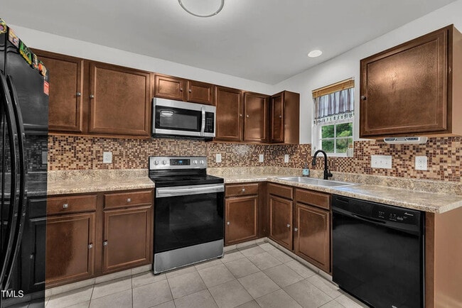 Building Photo - Earn Wealth While Leasing - Like a Homeowner - Lease to Own