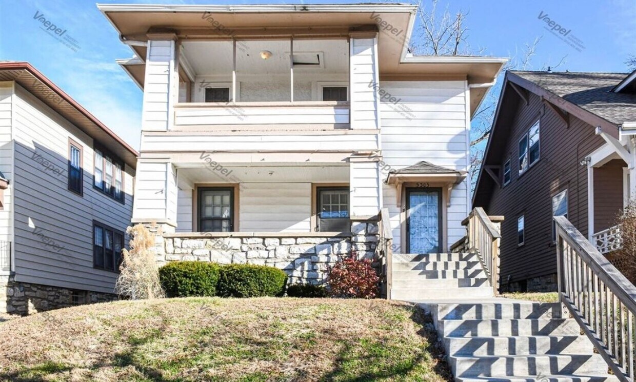 Foto principal - 5305 Charlotte St