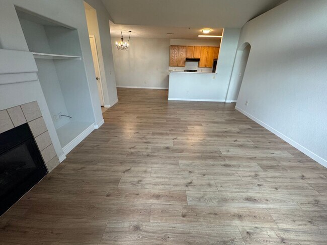 Foto del edificio - Spacious Condo in the Heart of Aurora