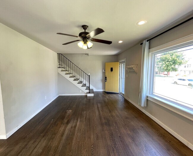Foto del edificio - Introducing the Jewel of Midtown: A Beauti...