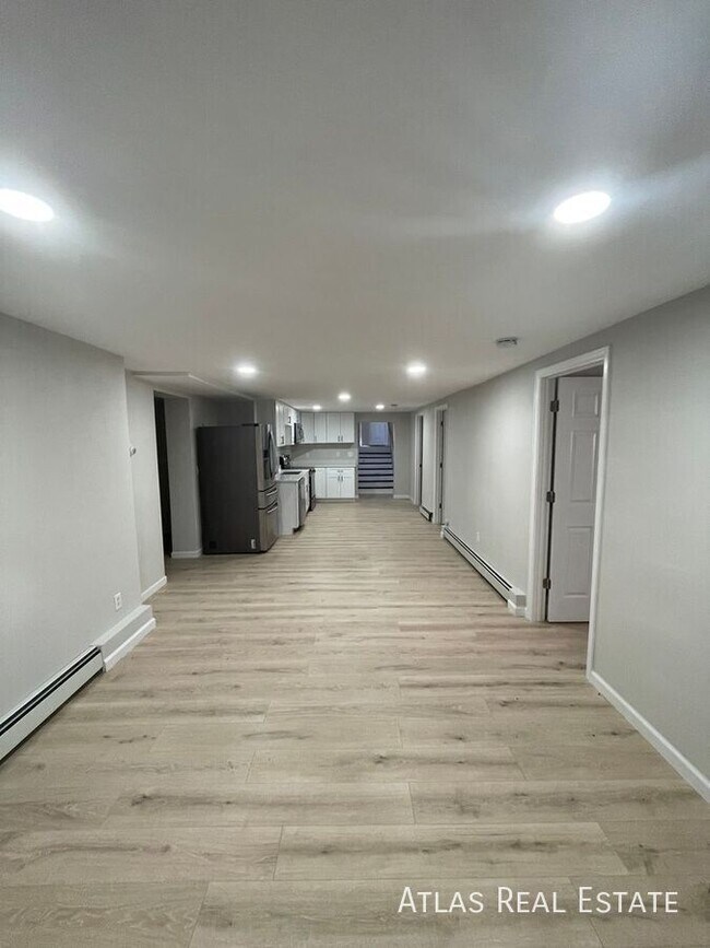 Building Photo - Berkley/Denver Home Ready for Rent!
